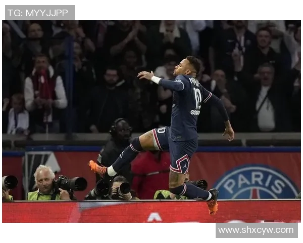 2020年巴黎圣日耳曼对阵曼联精彩比赛录像回放全程回顾与分析